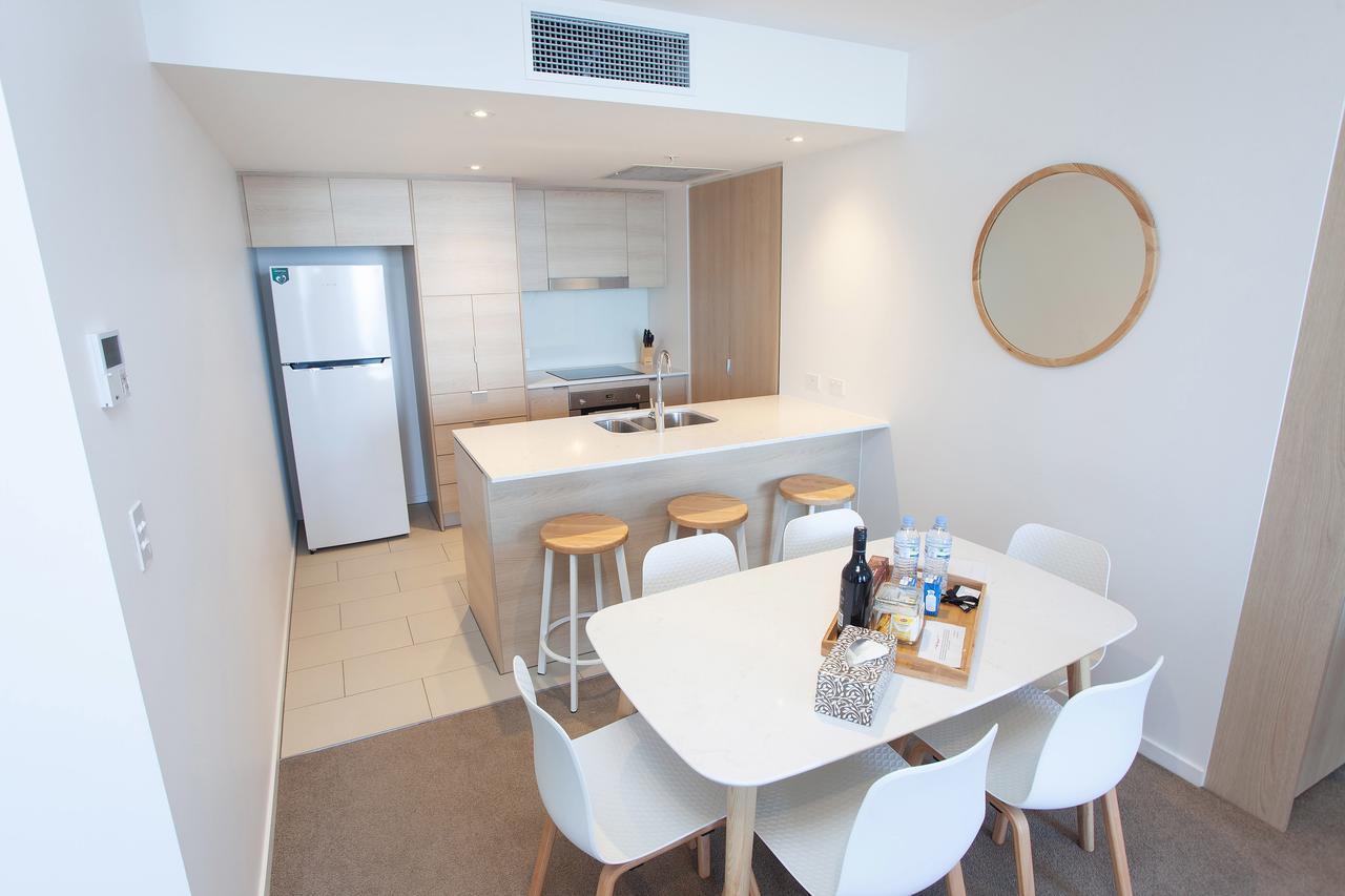 High Floor Ocean View Suites Broadbeach Gold Coast Buitenkant foto