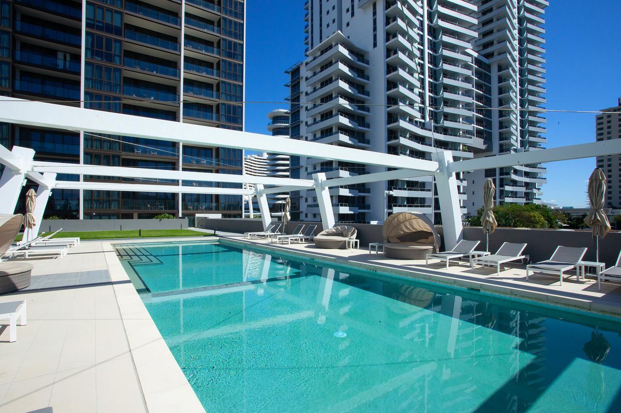 High Floor Ocean View Suites Broadbeach Gold Coast Buitenkant foto