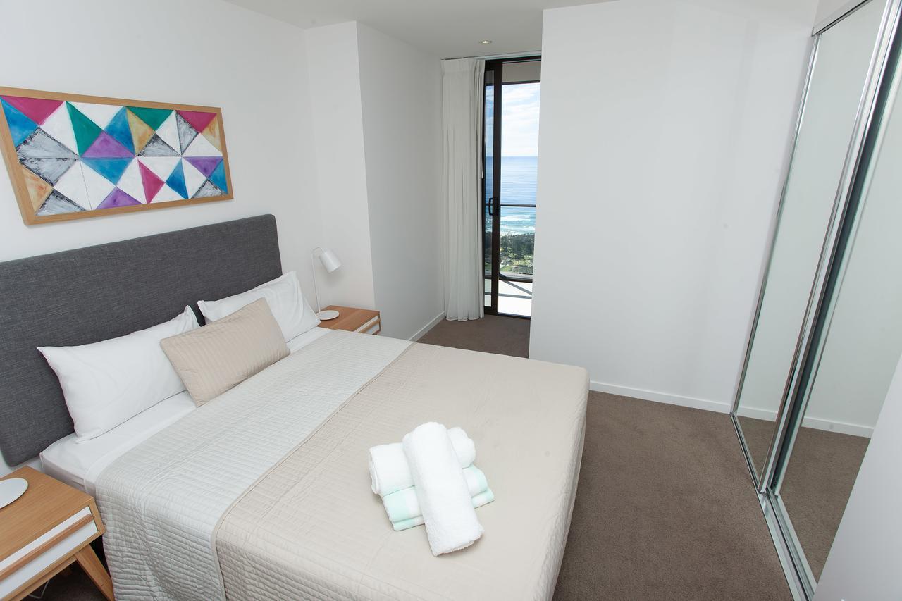 High Floor Ocean View Suites Broadbeach Gold Coast Buitenkant foto