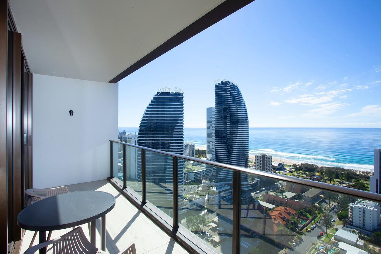 High Floor Ocean View Suites Broadbeach Gold Coast Buitenkant foto
