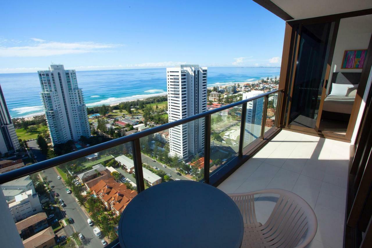 High Floor Ocean View Suites Broadbeach Gold Coast Buitenkant foto